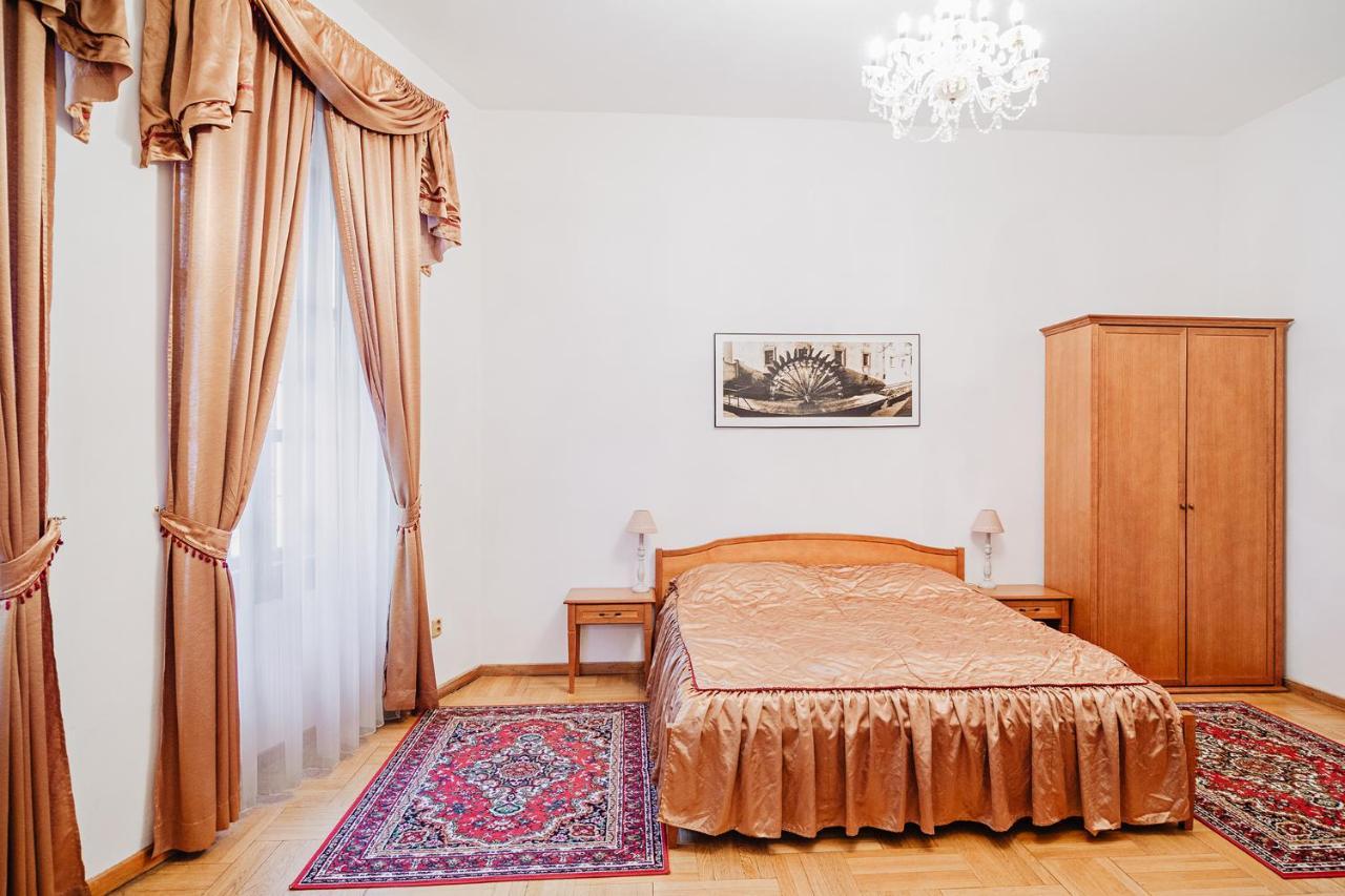 U Cerneho Medveda- At The Black Bear Apartamento Praga Exterior foto