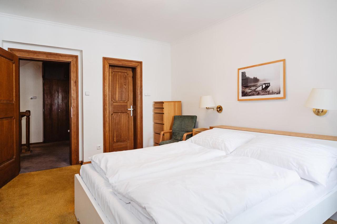 U Cerneho Medveda- At The Black Bear Apartamento Praga Exterior foto