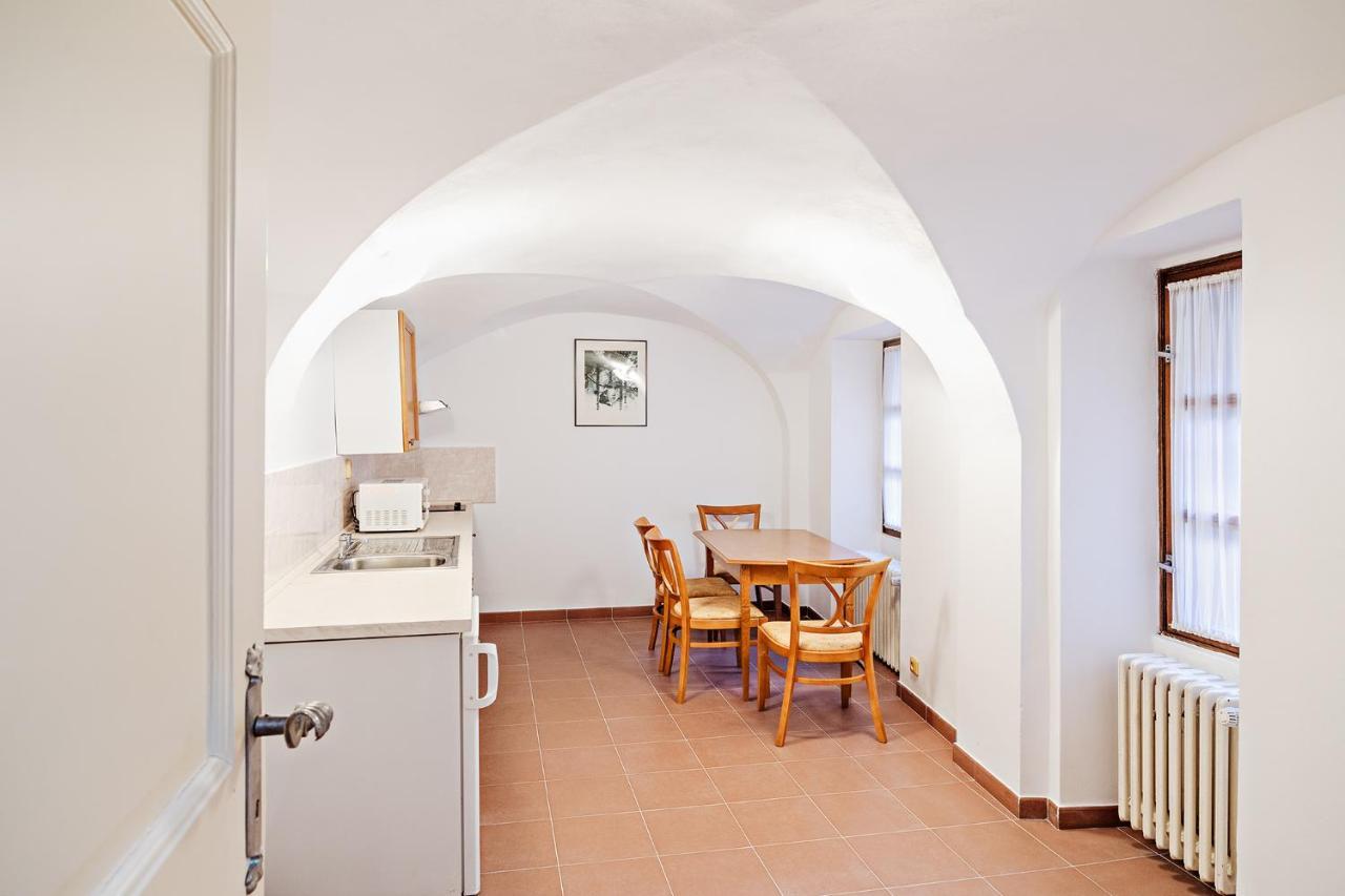 U Cerneho Medveda- At The Black Bear Apartamento Praga Exterior foto